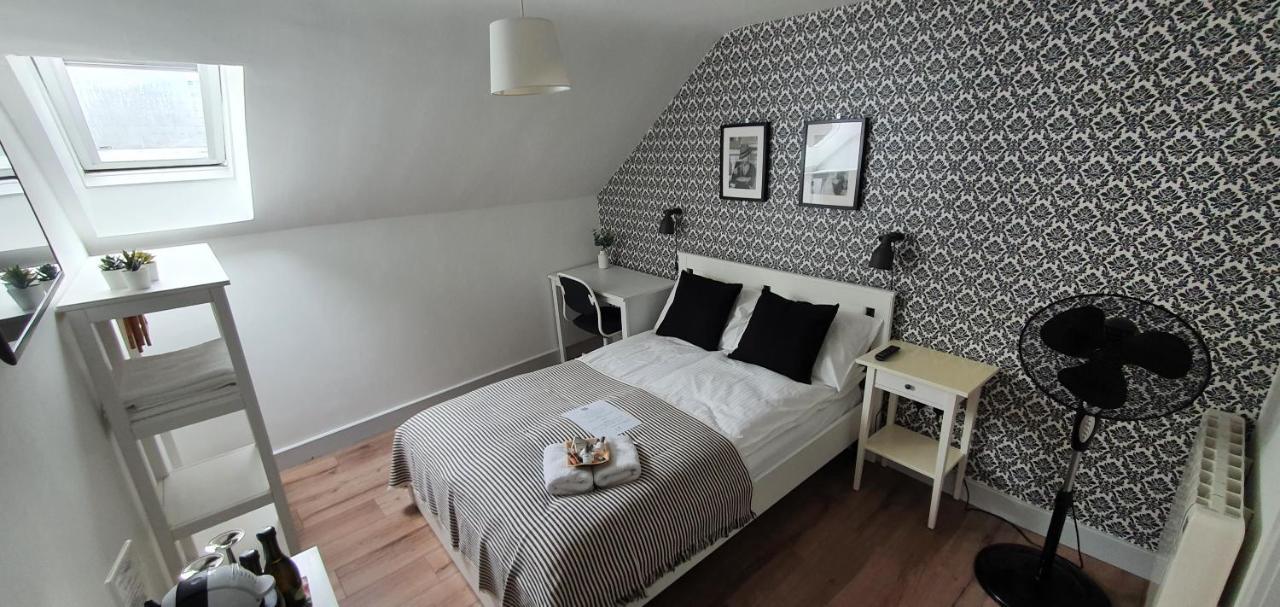 Pasta Factory Guest Rooms Galway Bagian luar foto