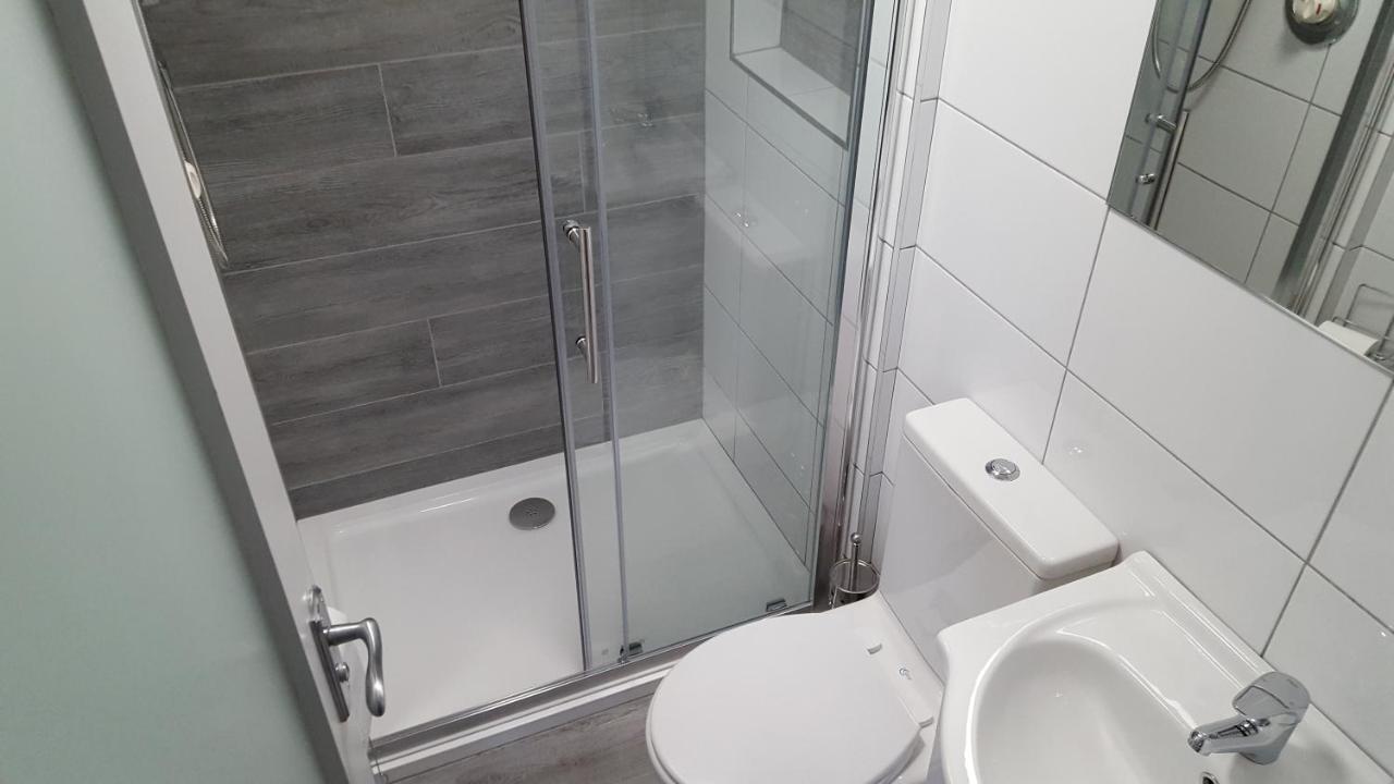 Pasta Factory Guest Rooms Galway Bagian luar foto