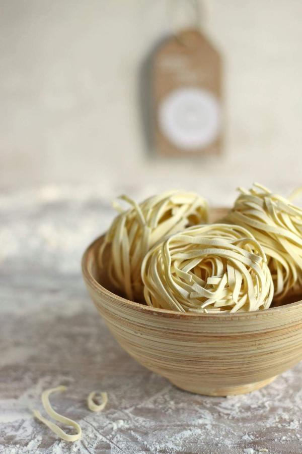 Pasta Factory Guest Rooms Galway Bagian luar foto